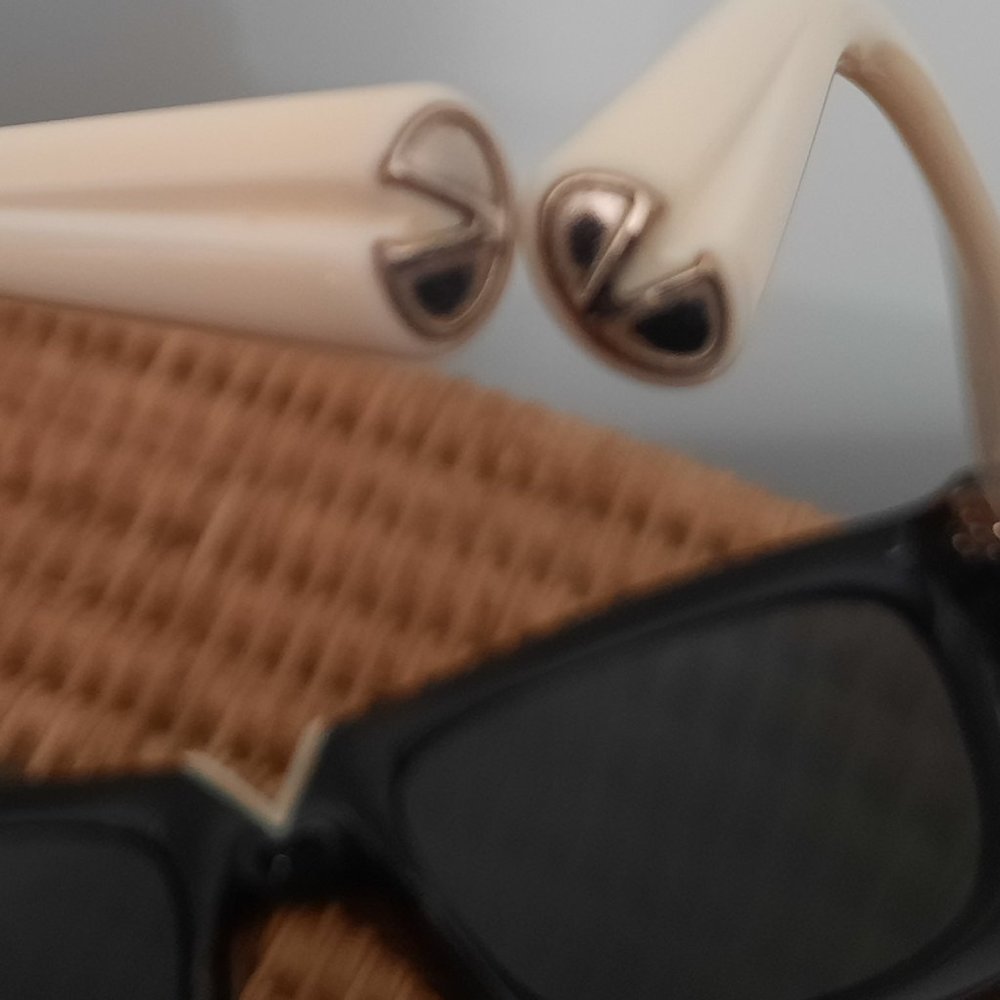 Valentino Eyeglass Frames - Picture 4 of 4